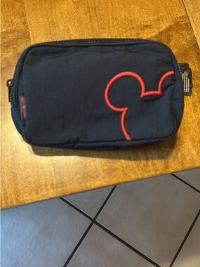 Lululemon belt bag